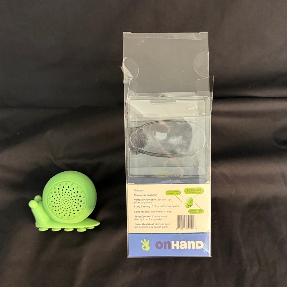 Elvis the Snail Green Shower Speaker - Picture 2 of 3
